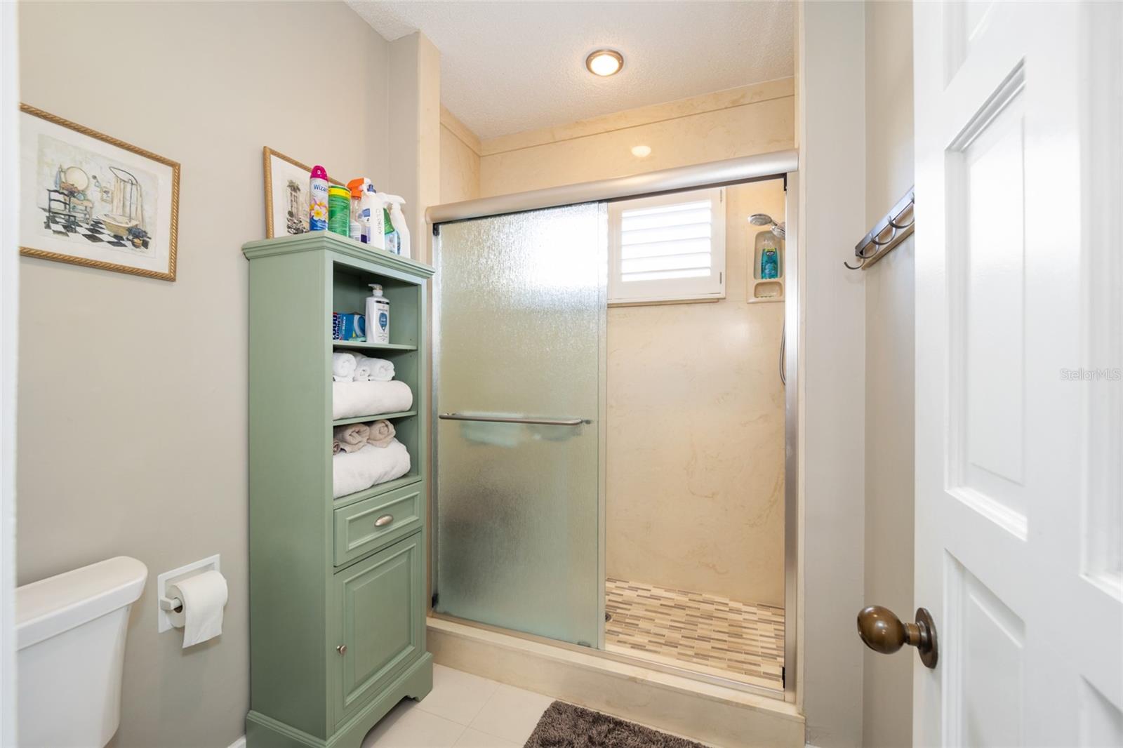 Image 26 of 52 For 1731 Clatter Bridge Road