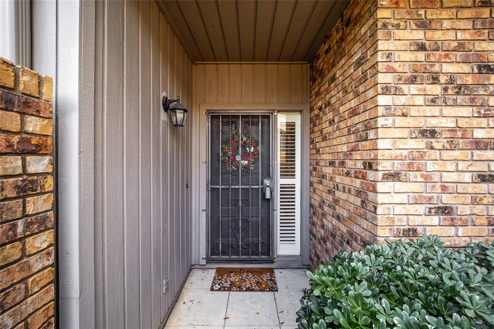 Image 3 of 52 For 1731 Clatter Bridge Road