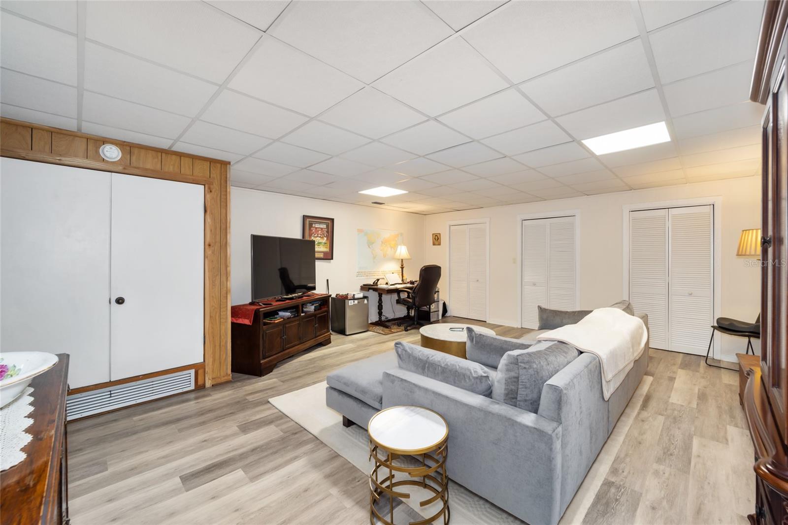 Image 32 of 52 For 1731 Clatter Bridge Road