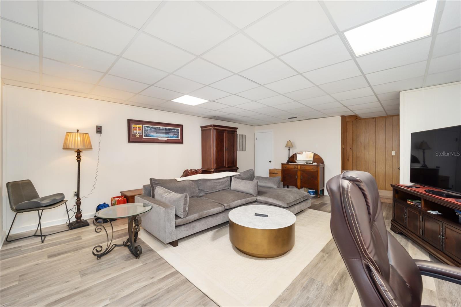 Image 34 of 52 For 1731 Clatter Bridge Road