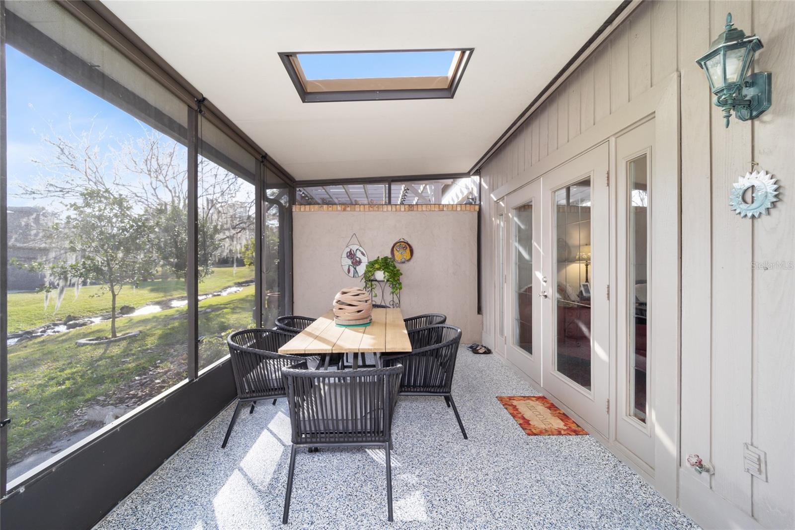 Image 38 of 52 For 1731 Clatter Bridge Road