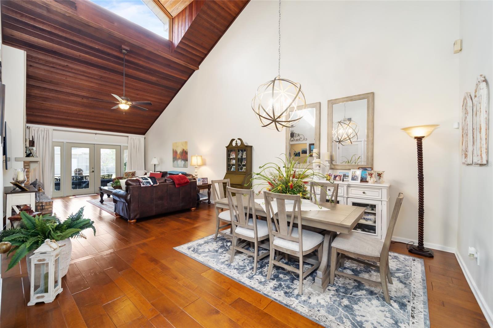 Image 6 of 52 For 1731 Clatter Bridge Road