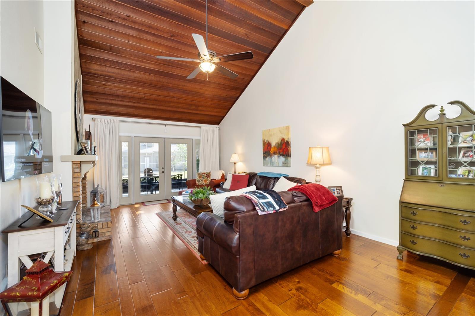 Image 7 of 52 For 1731 Clatter Bridge Road