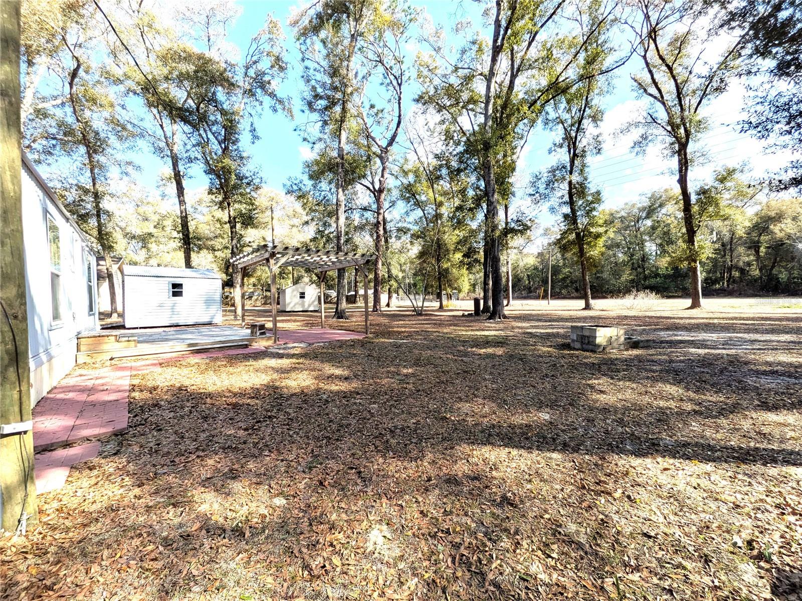 Image 23 of 32 For 1829 Croft Avenue