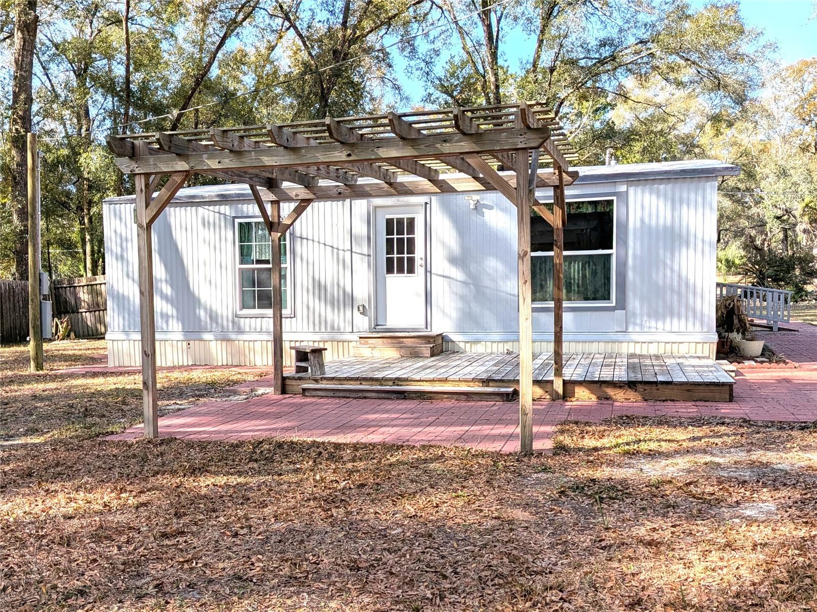 Image 24 of 32 For 1829 Croft Avenue