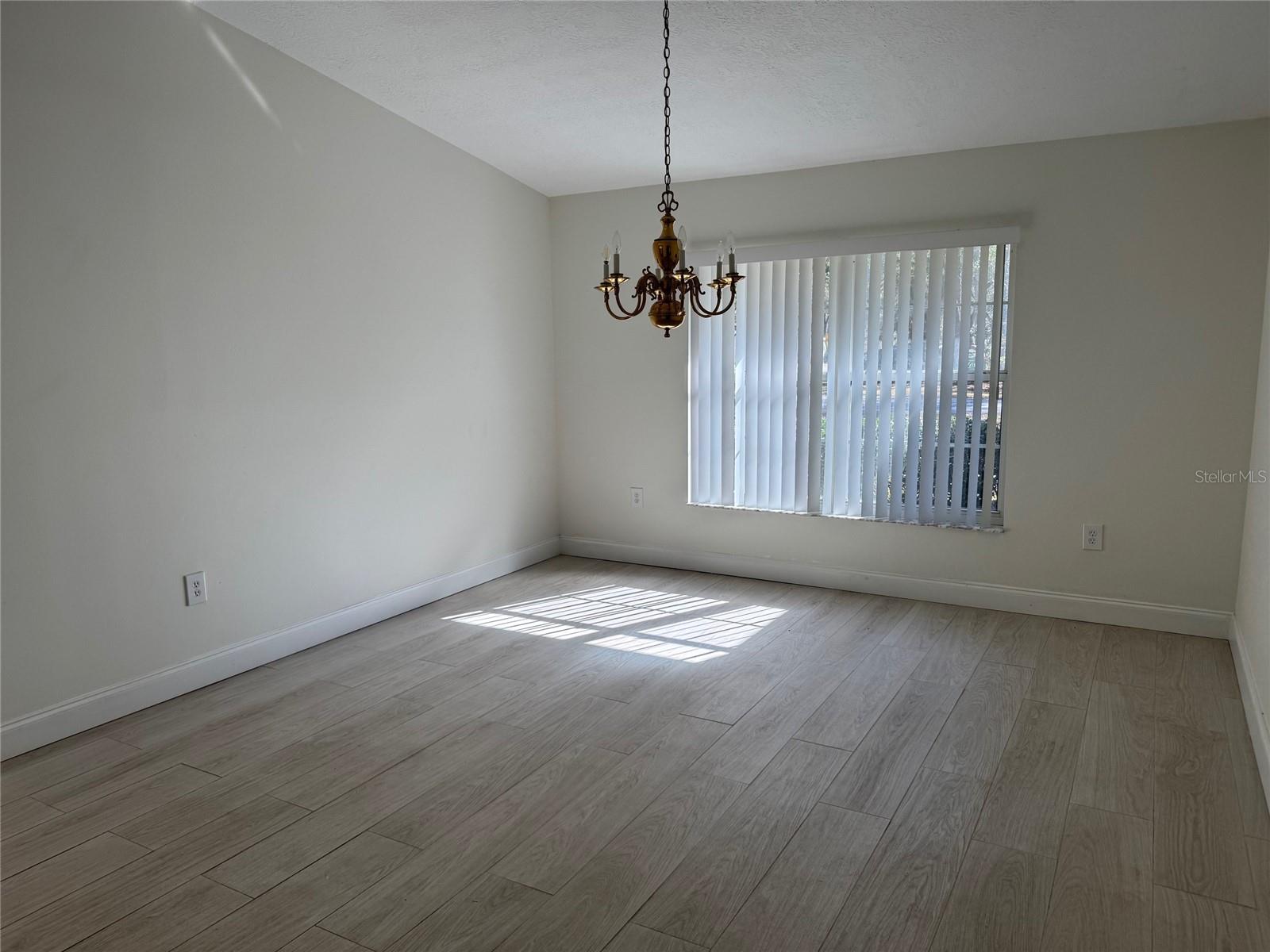 Image 10 of 52 For 8448 196th Avenue Road