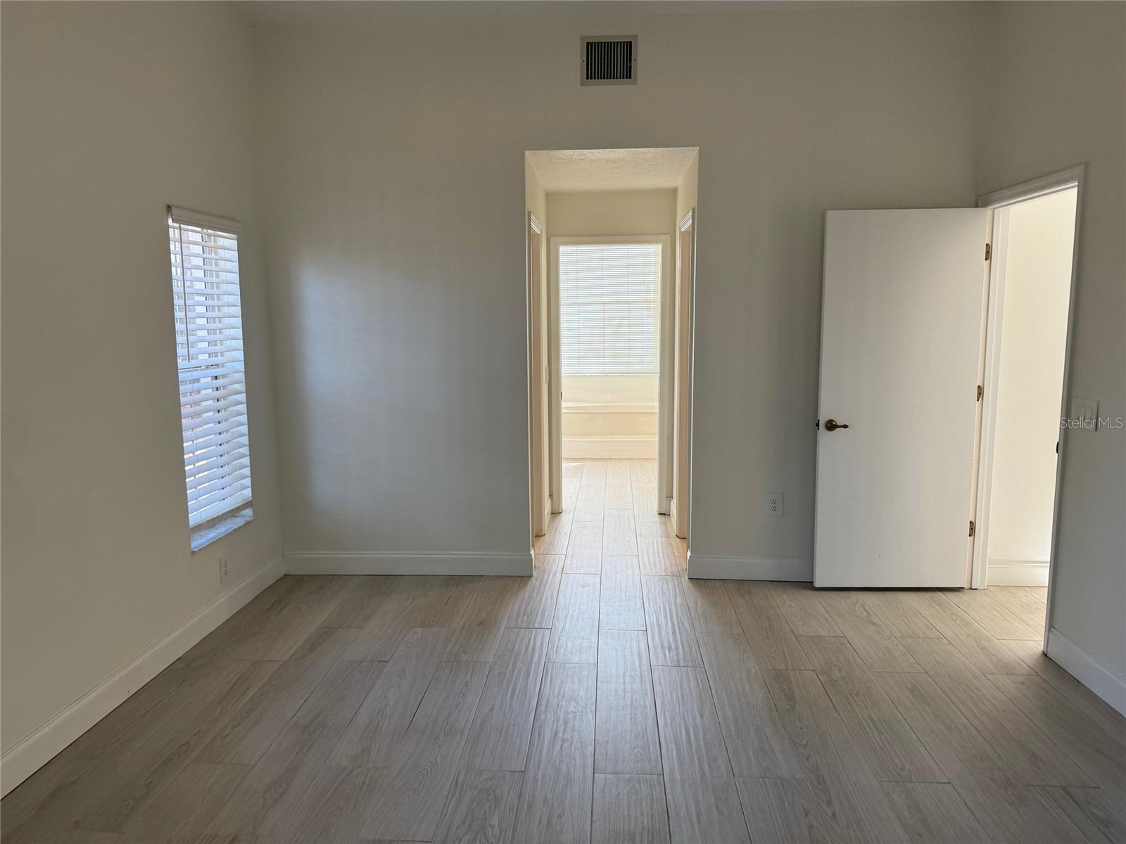 Image 13 of 52 For 8448 196th Avenue Road