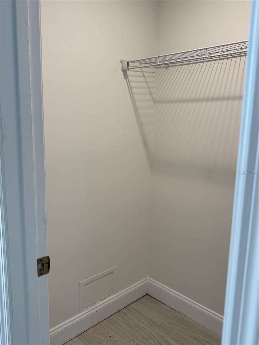 Image 19 of 52 For 8448 196th Avenue Road