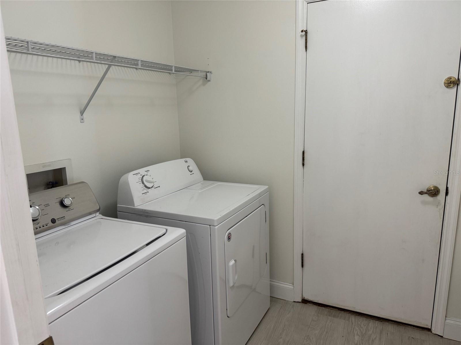 Image 21 of 52 For 8448 196th Avenue Road