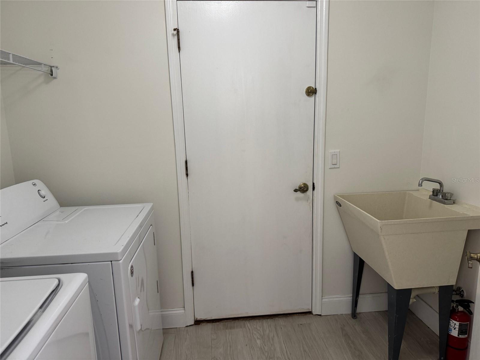 Image 22 of 52 For 8448 196th Avenue Road