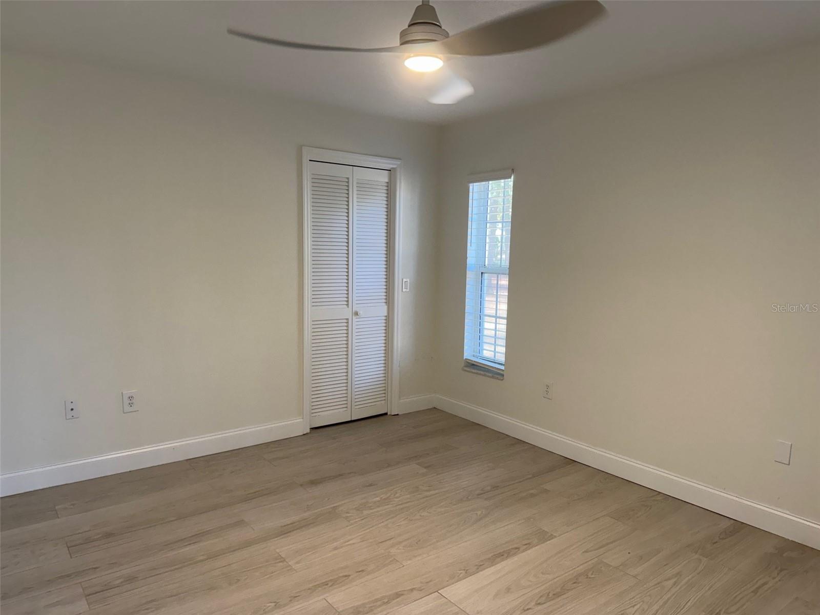 Image 32 of 52 For 8448 196th Avenue Road