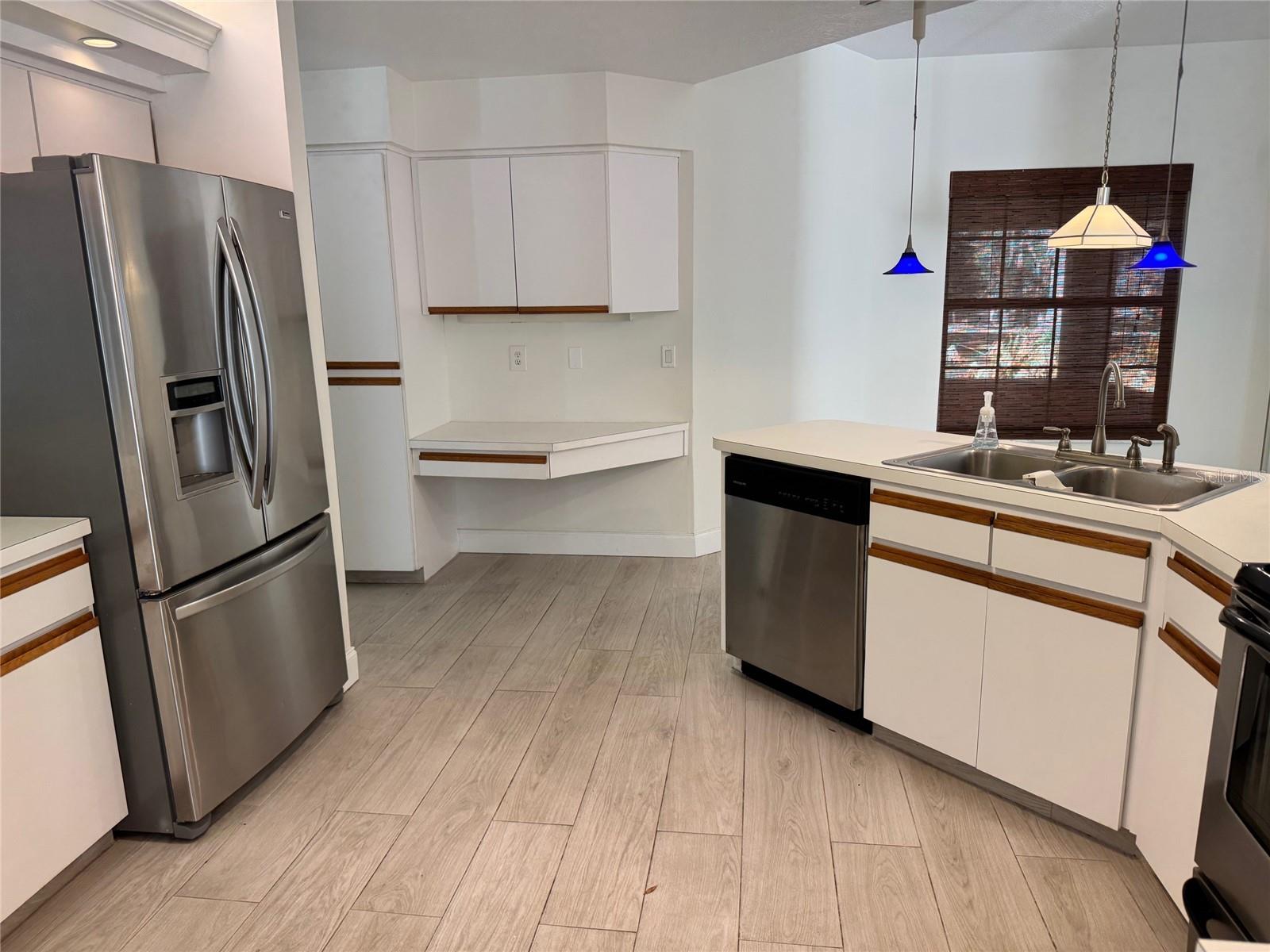 Image 7 of 52 For 8448 196th Avenue Road