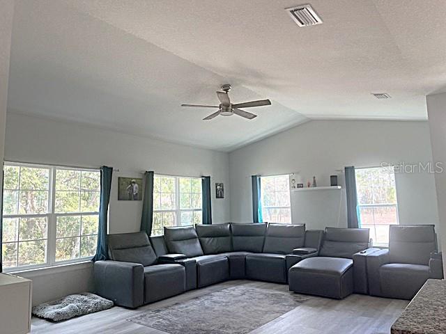 Image 19 of 37 For 900 150th Court