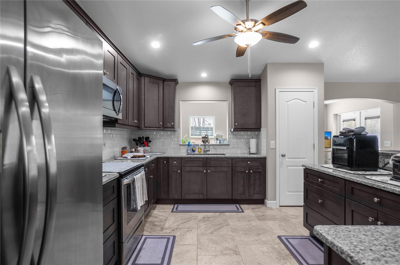 Image 13 of 37 For 4330 Drake Lane