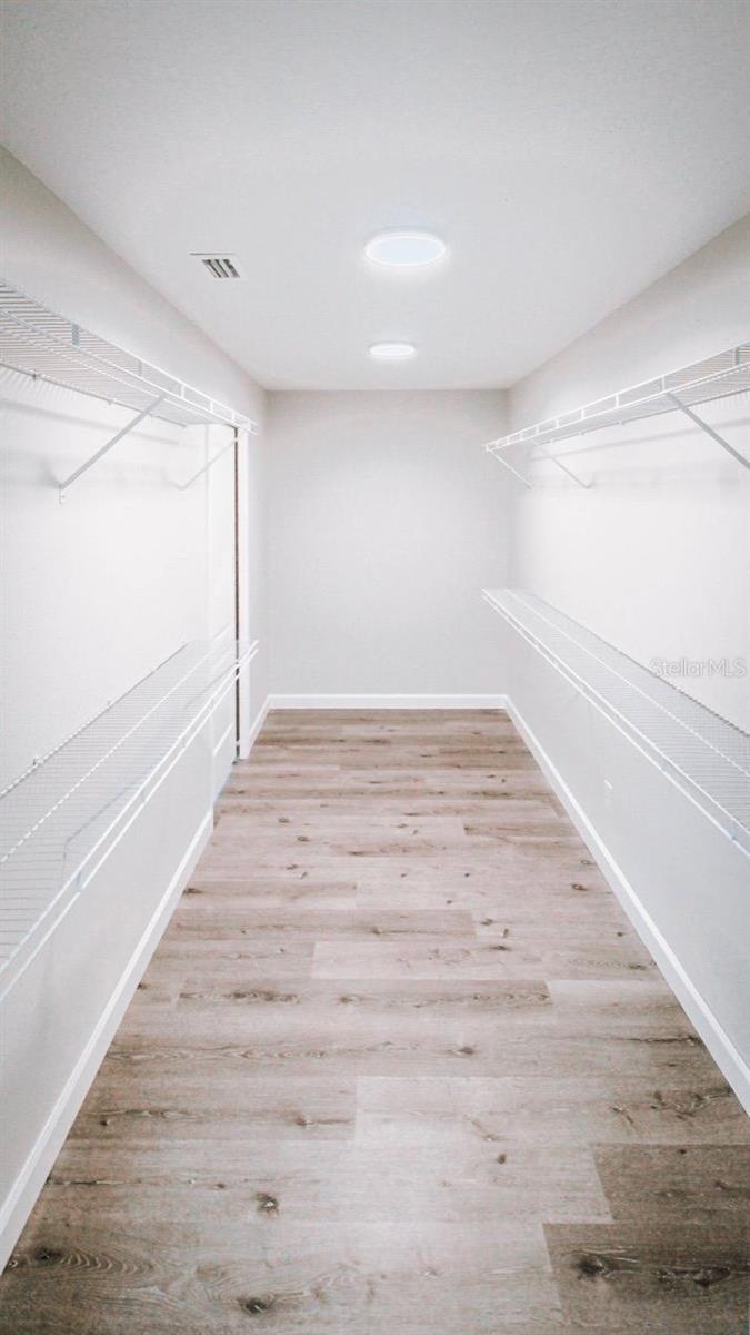 Image 27 of 37 For 4330 Drake Lane