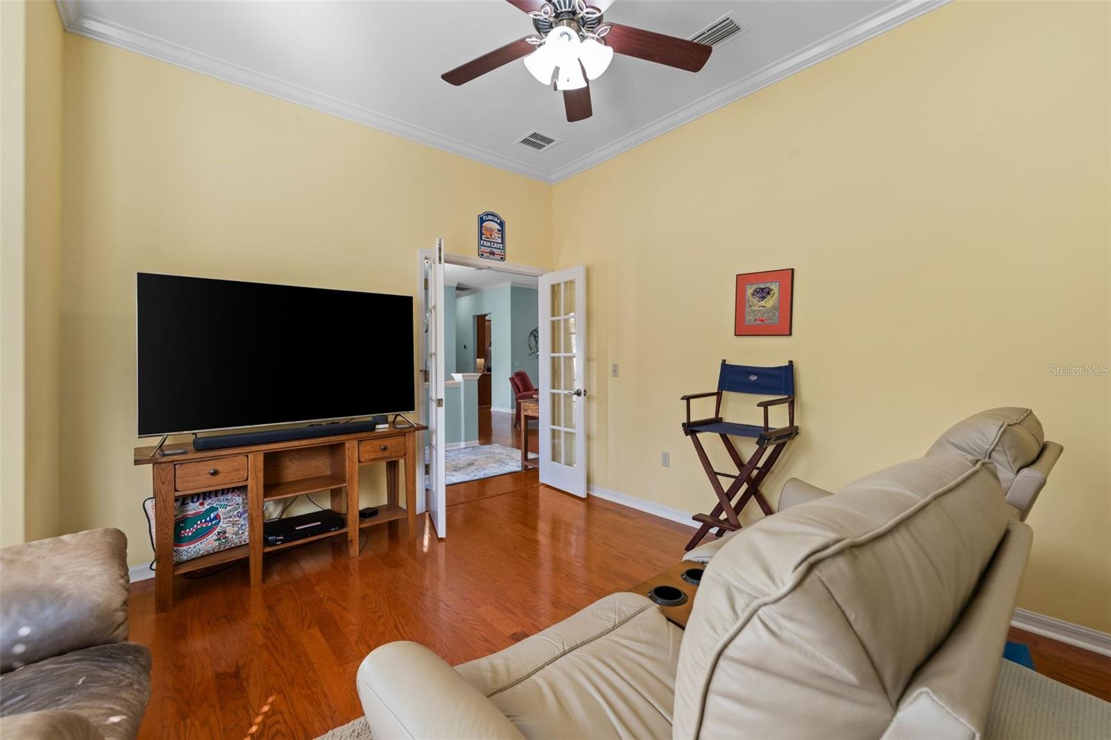 Listing photo id 12 for 3495 73rd Way