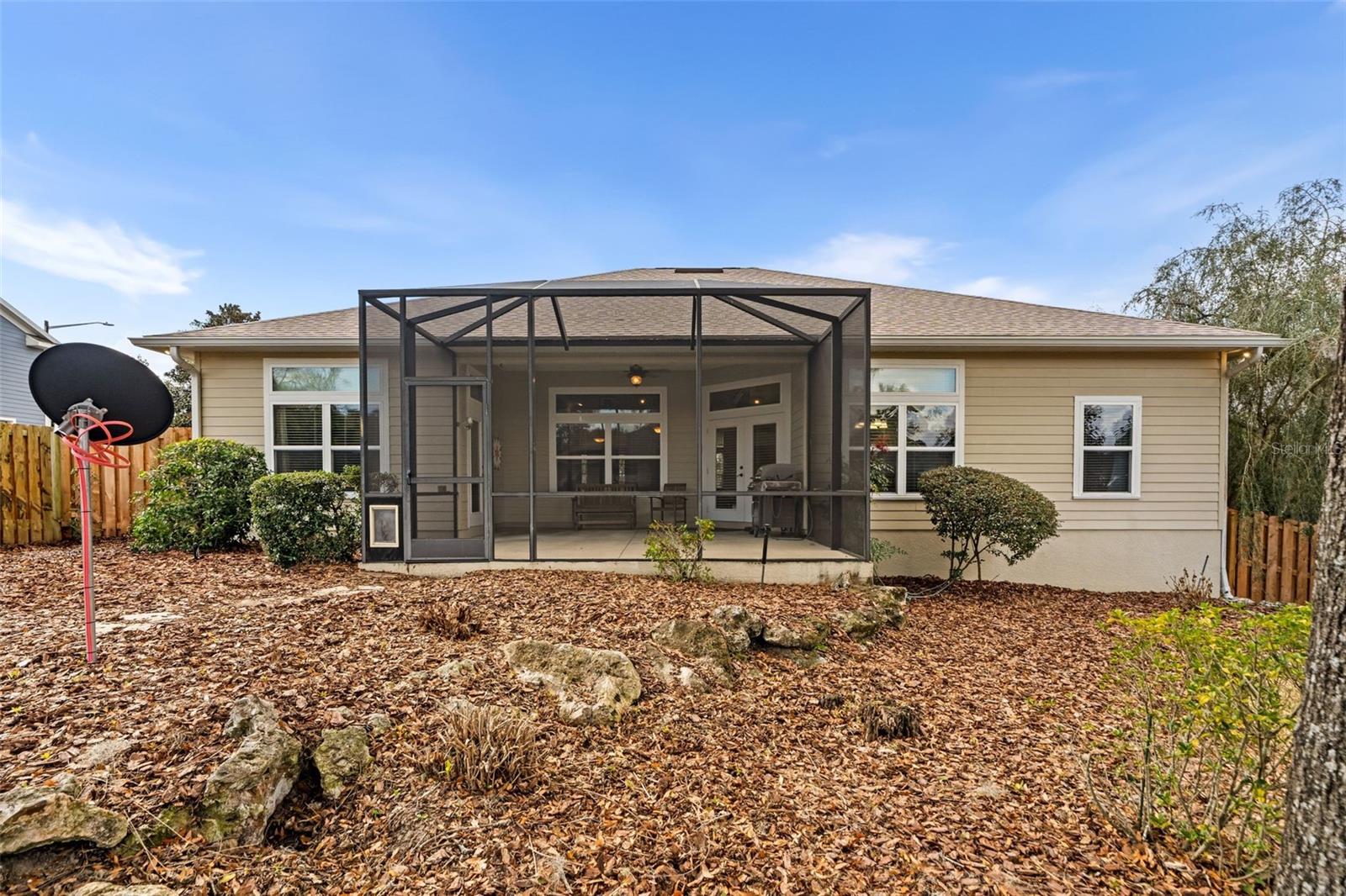 Listing photo id 15 for 3495 73rd Way