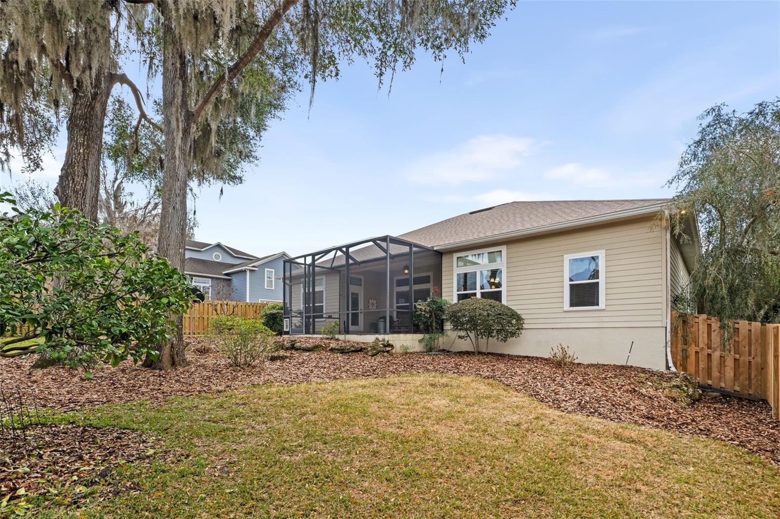 Listing photo id 16 for 3495 73rd Way