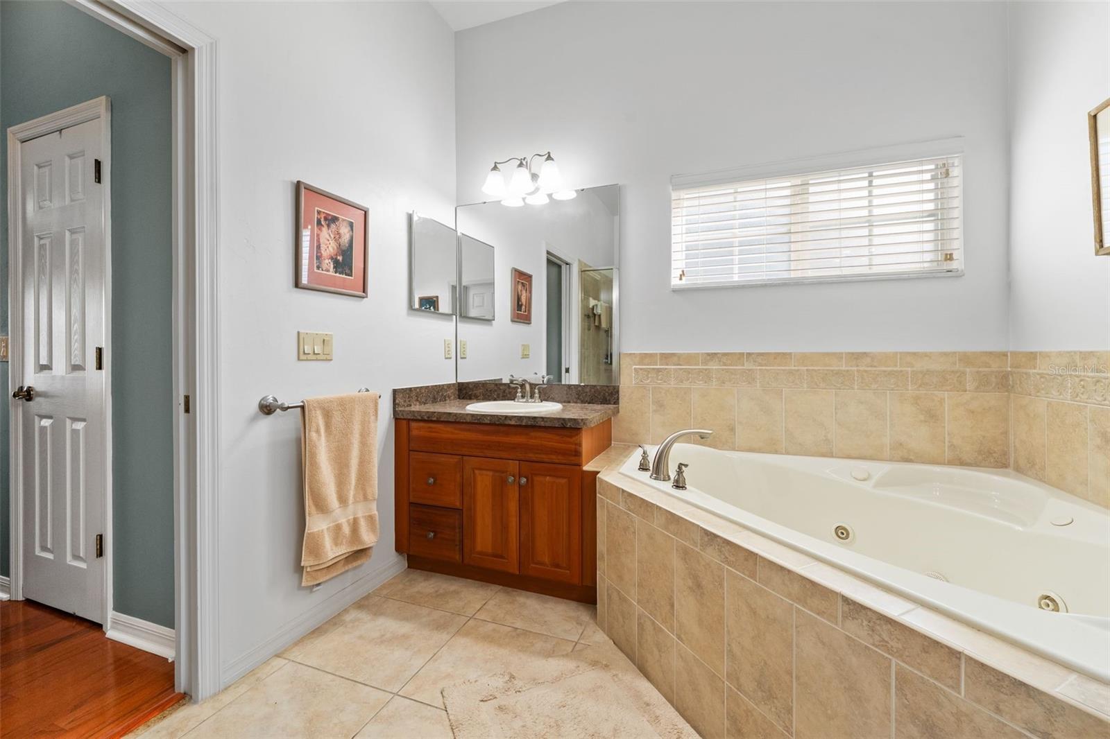 Listing photo id 23 for 3495 73rd Way