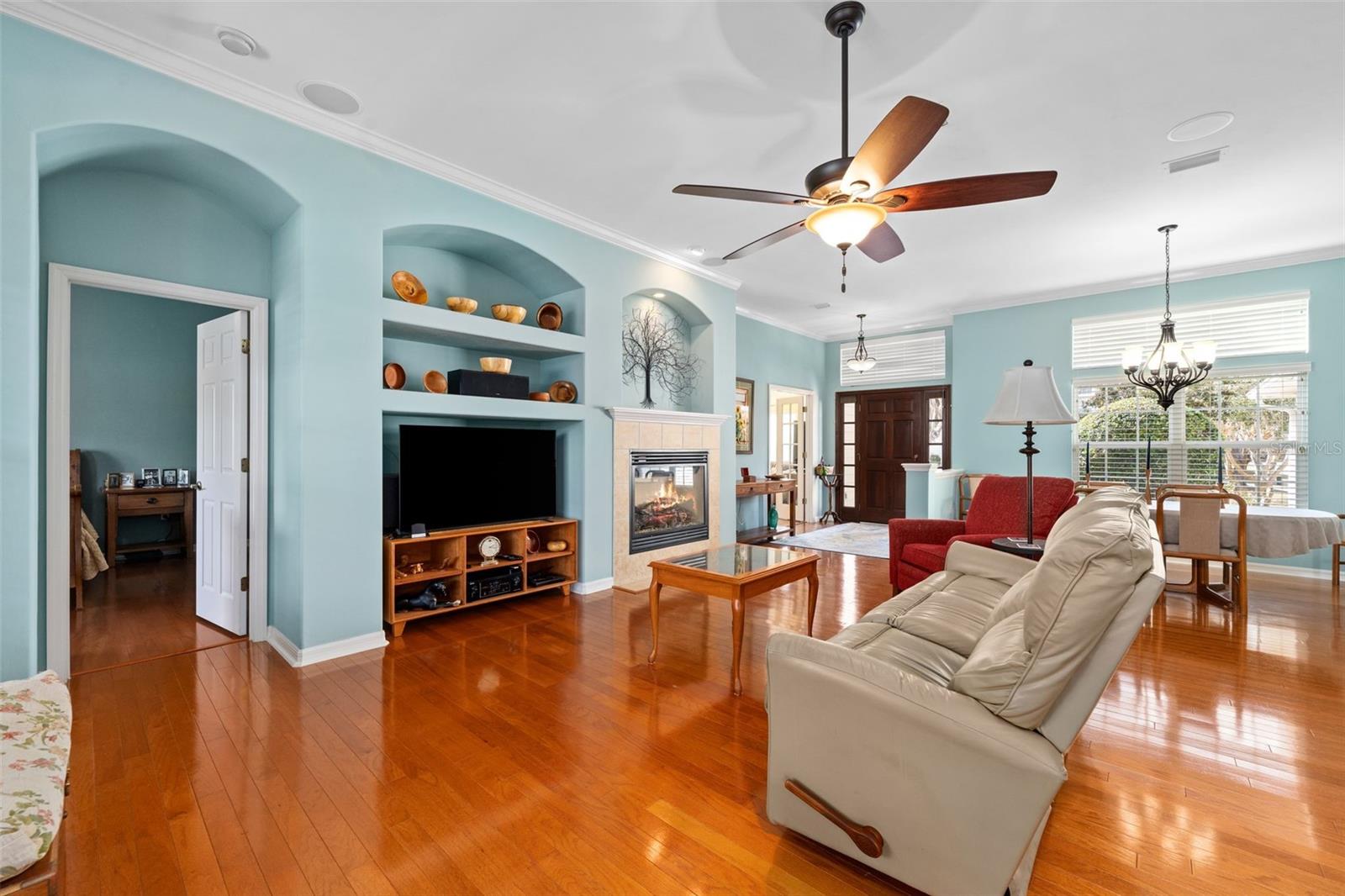 Listing photo id 2 for 3495 73rd Way