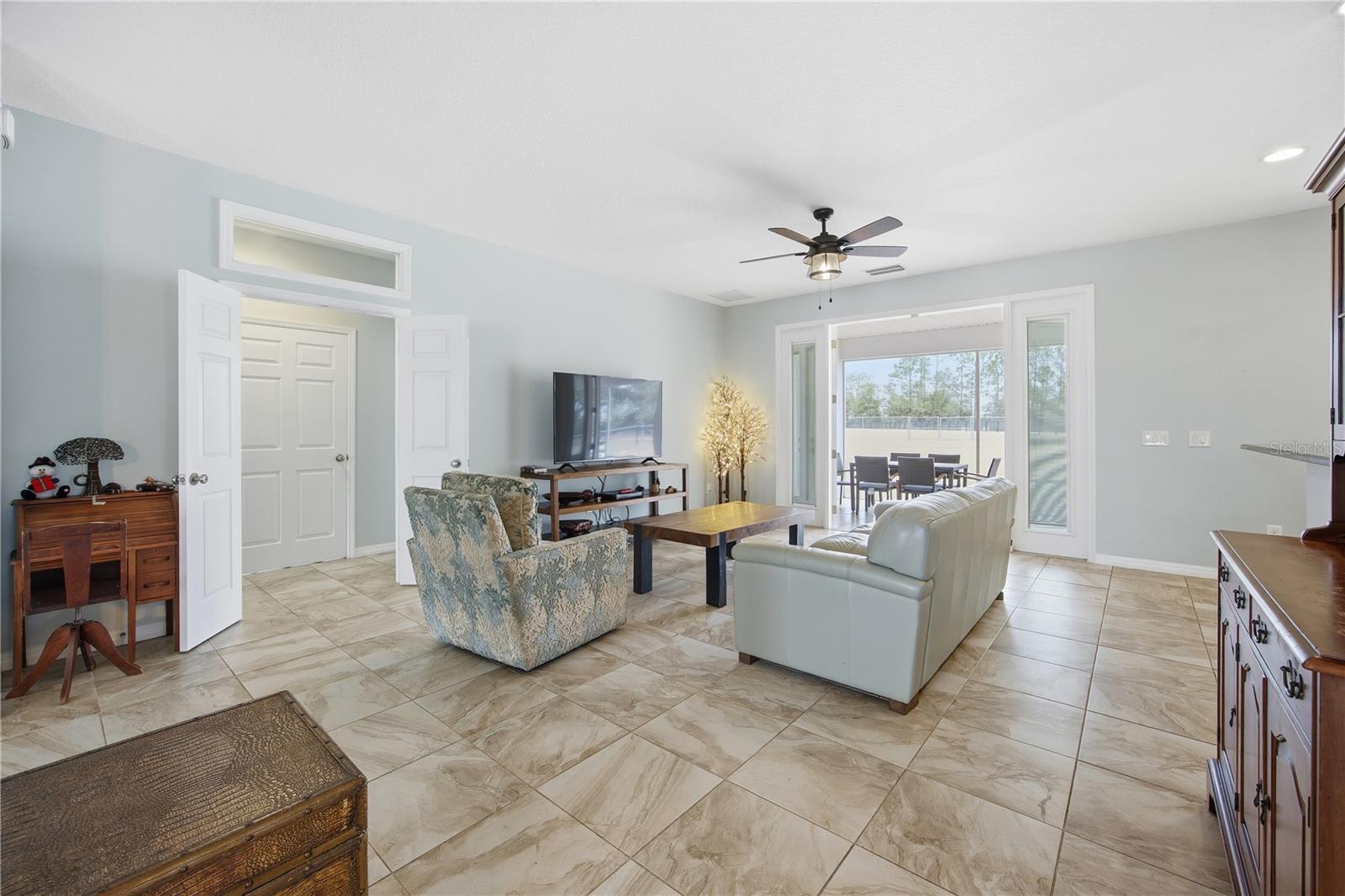 Image 25 of 56 For 5608 Strong Point