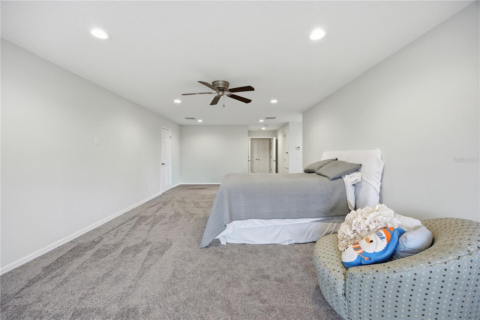 Image 51 of 56 For 5608 Strong Point