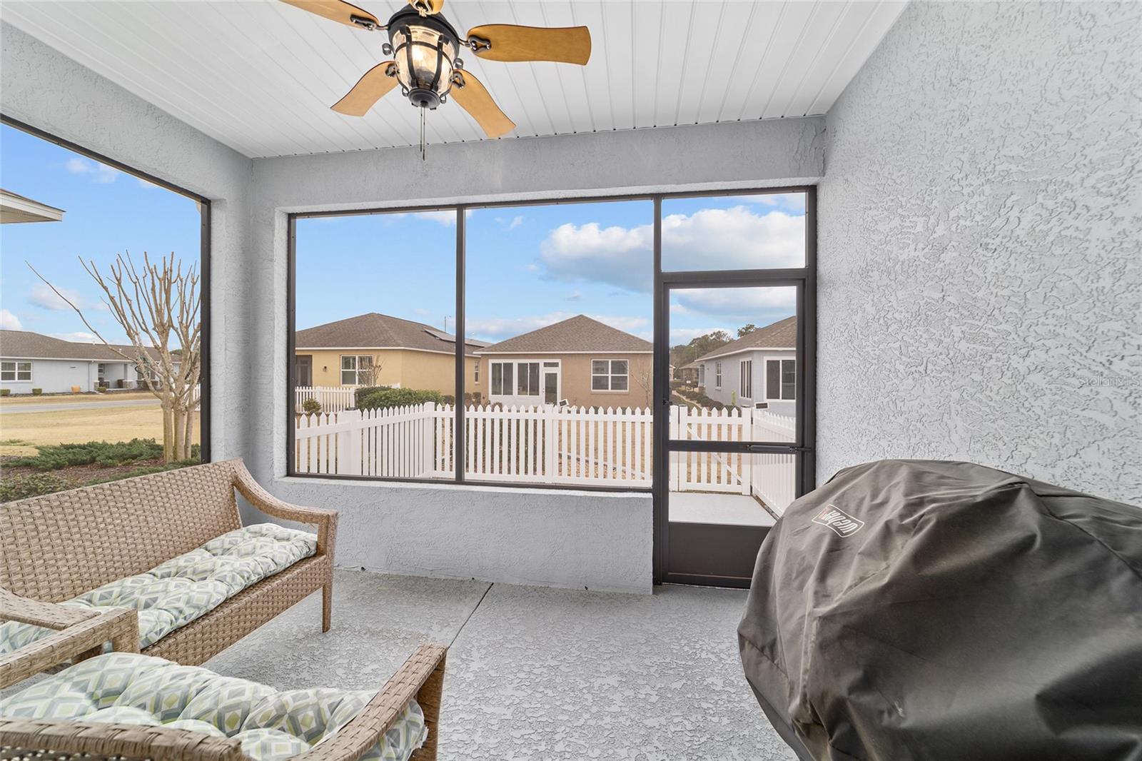 Image 40 of 49 For 9934 98th Lane