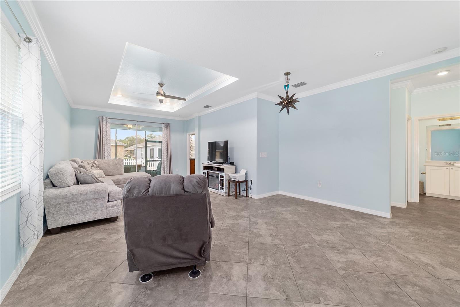 Image 8 of 49 For 9934 98th Lane