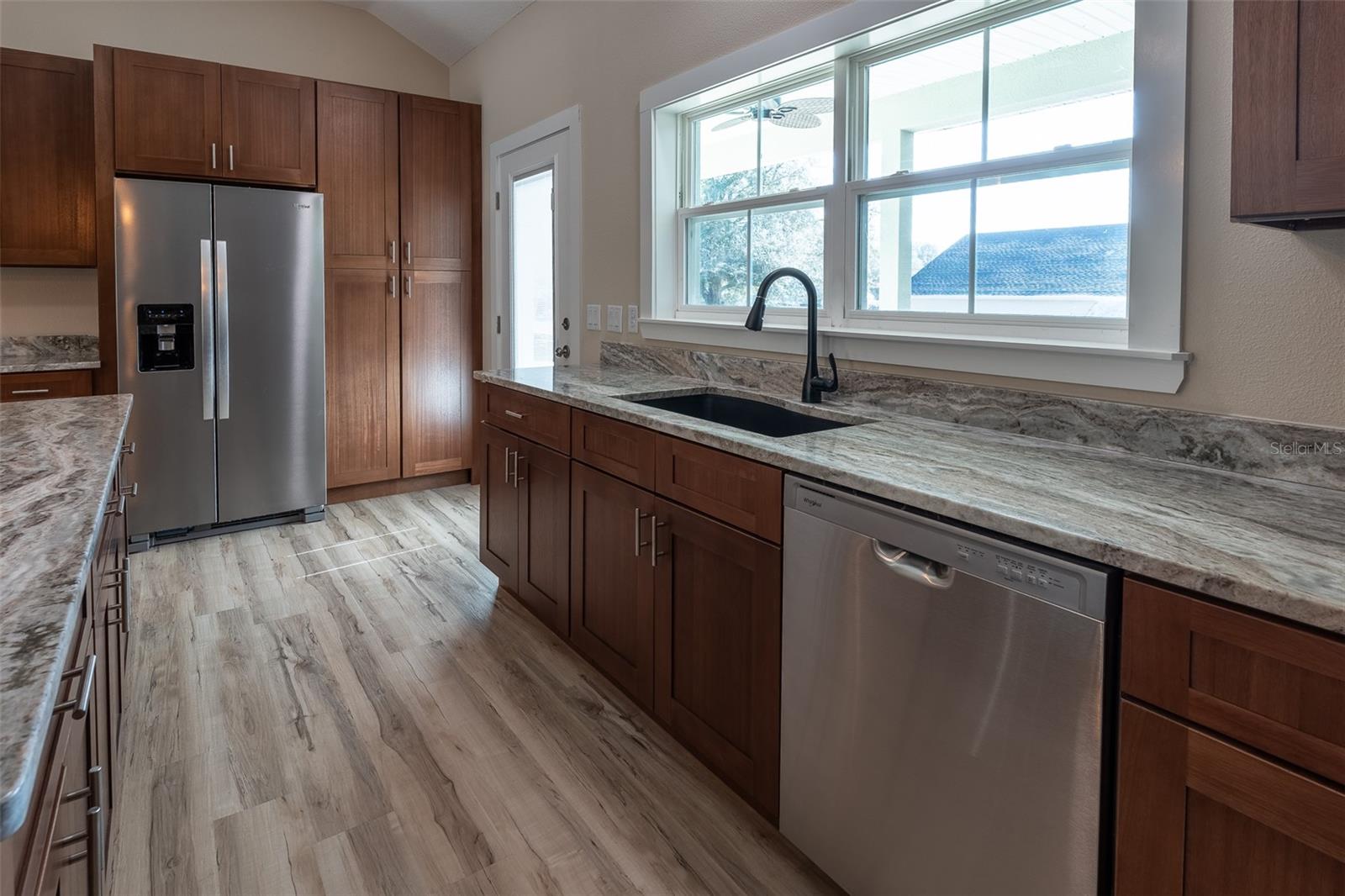 Image 11 of 56 For 8005 Terrel Point