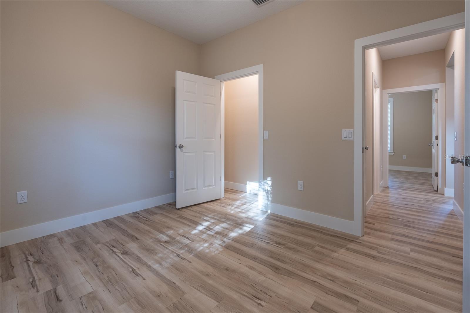 Image 24 of 56 For 8005 Terrel Point