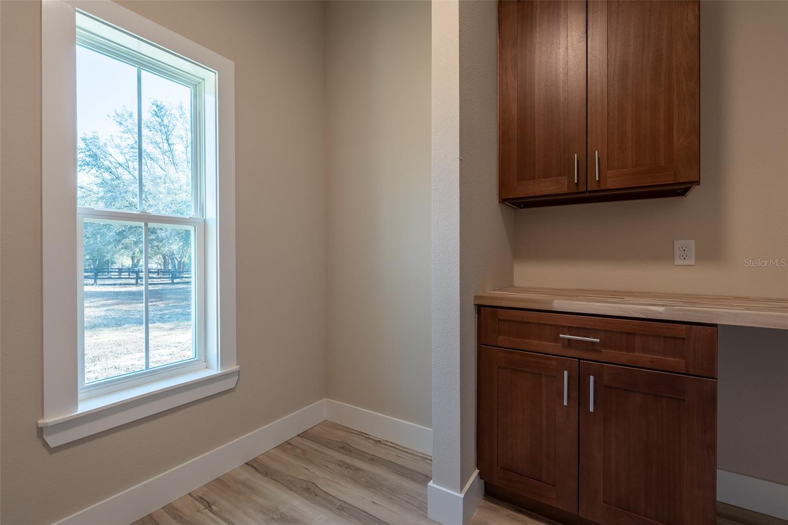 Image 41 of 56 For 8005 Terrel Point