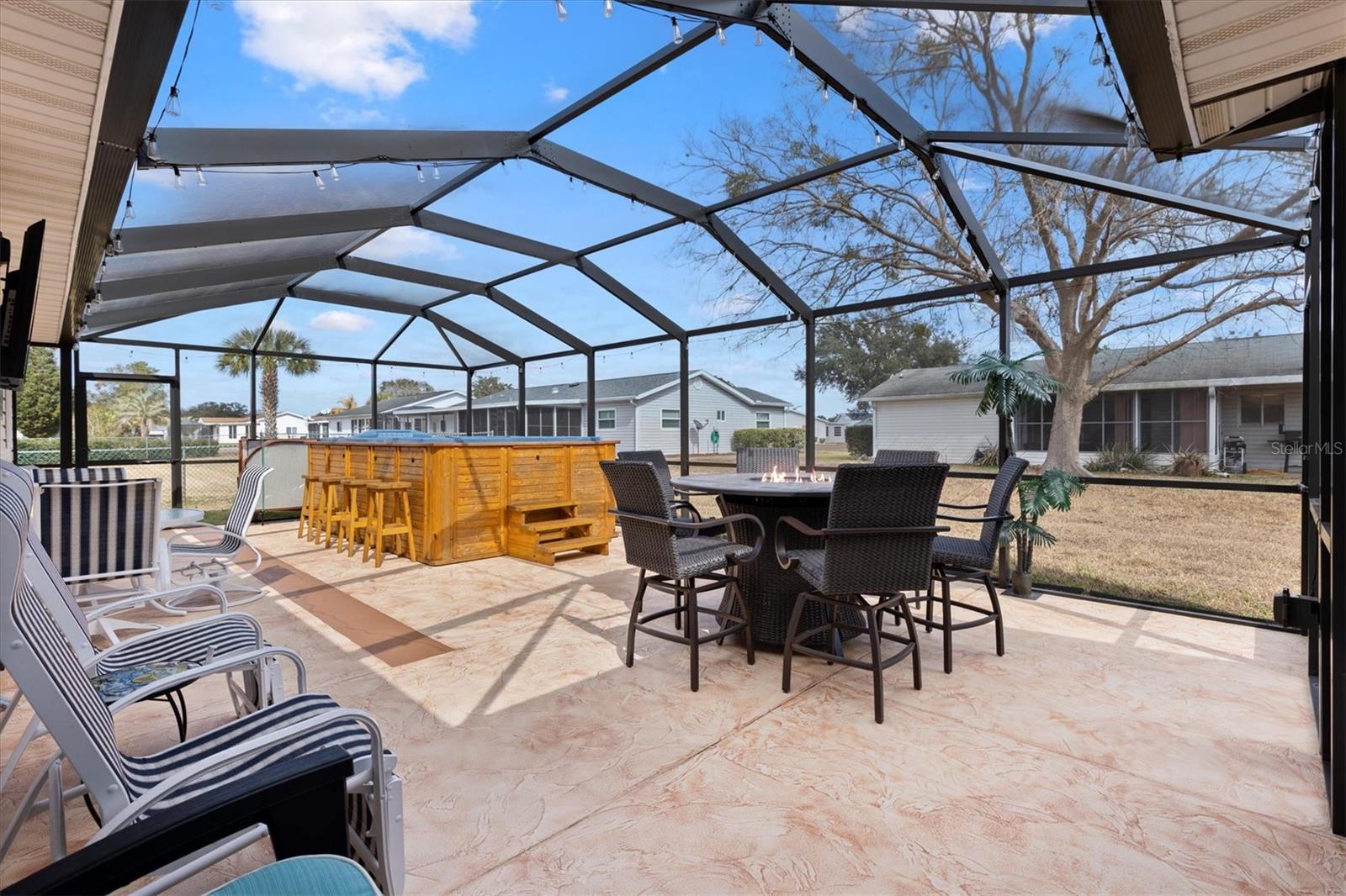 Image 28 of 44 For 17587 96th Court