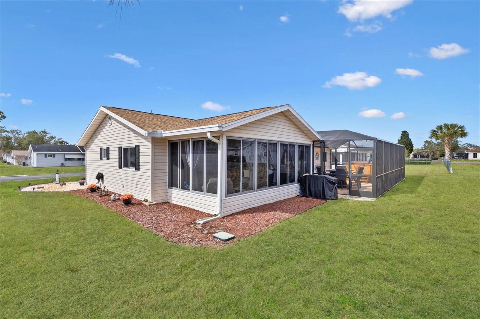 Image 33 of 44 For 17587 96th Court