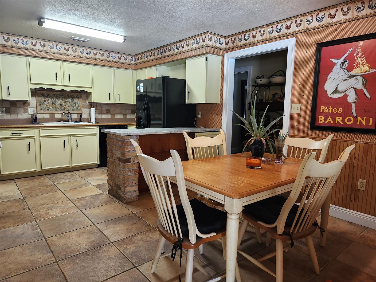 Image 11 of 35 For 400 49th Avenue