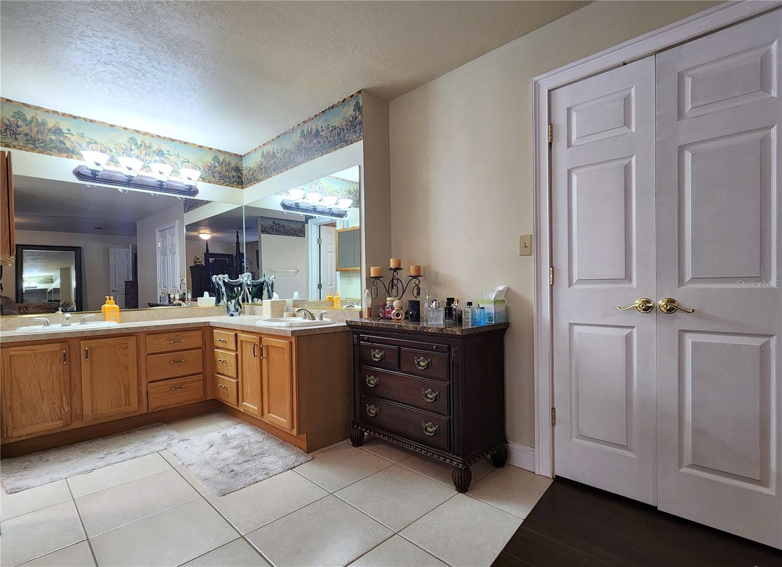 Image 17 of 35 For 400 49th Avenue