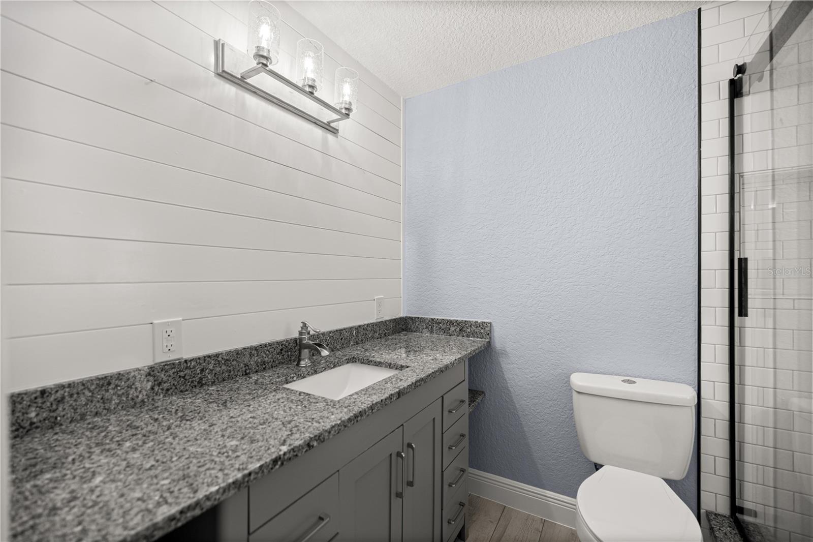 Image 15 of 40 For 1940 18th Street