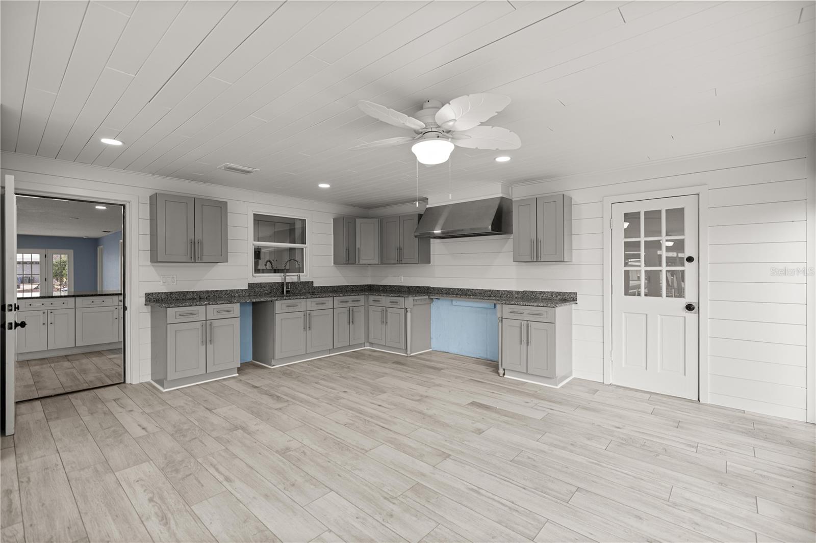 Image 25 of 40 For 1940 18th Street