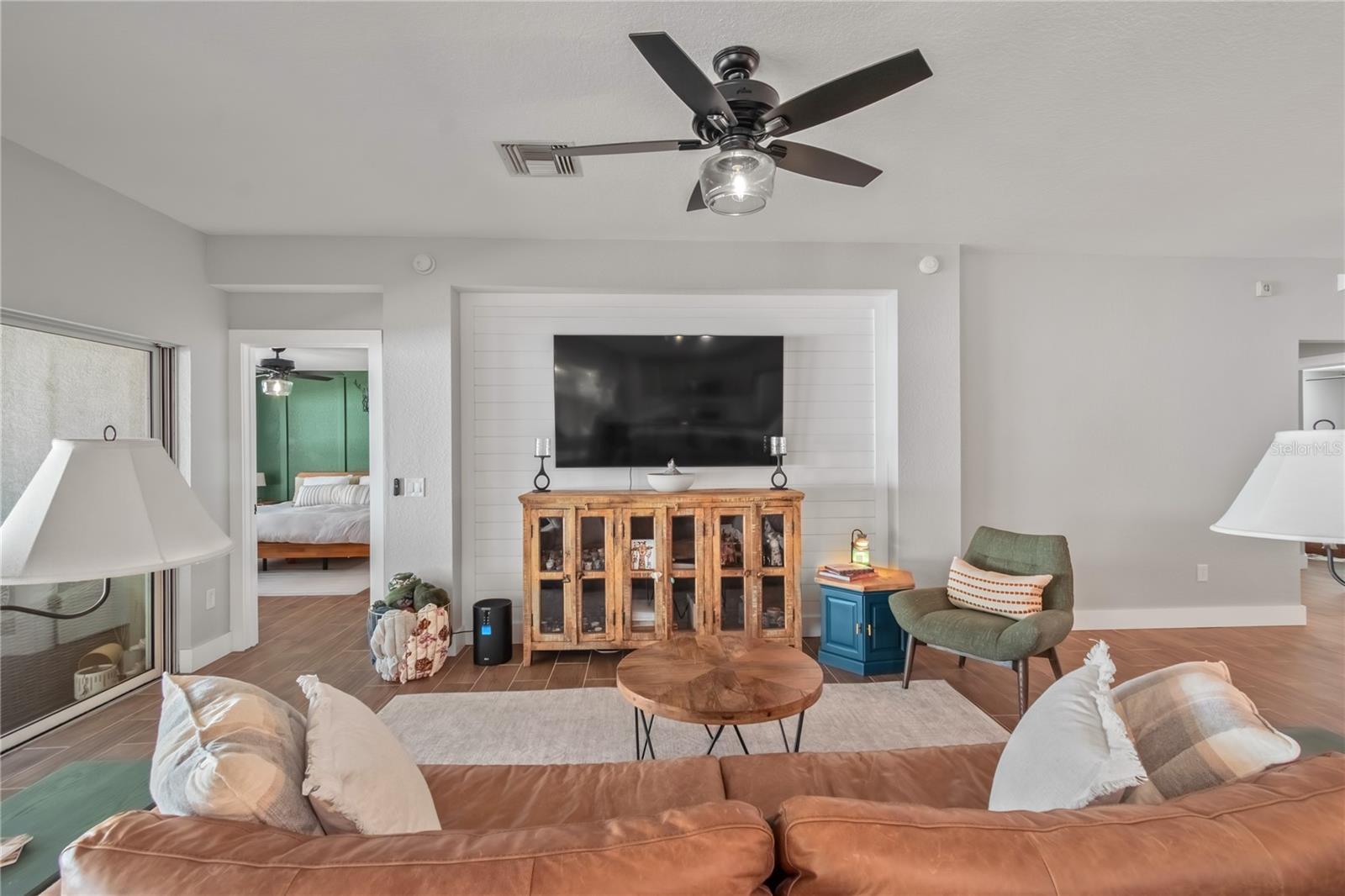 Image 23 of 68 For 5601 42nd Place