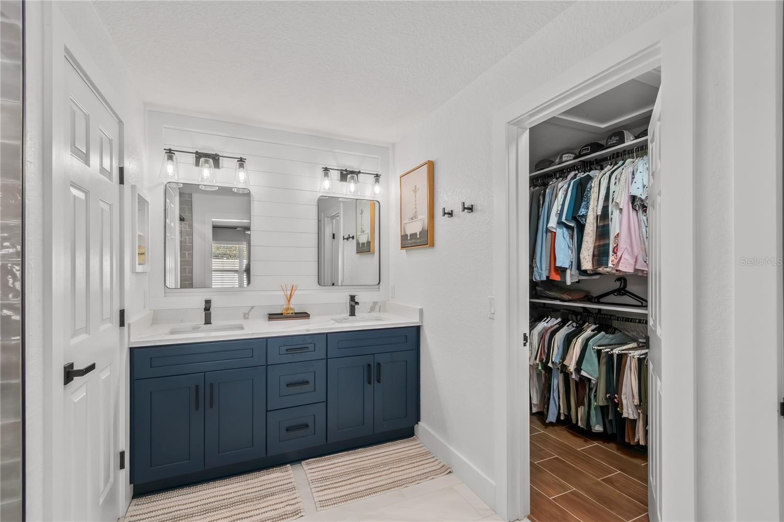 Image 33 of 68 For 5601 42nd Place