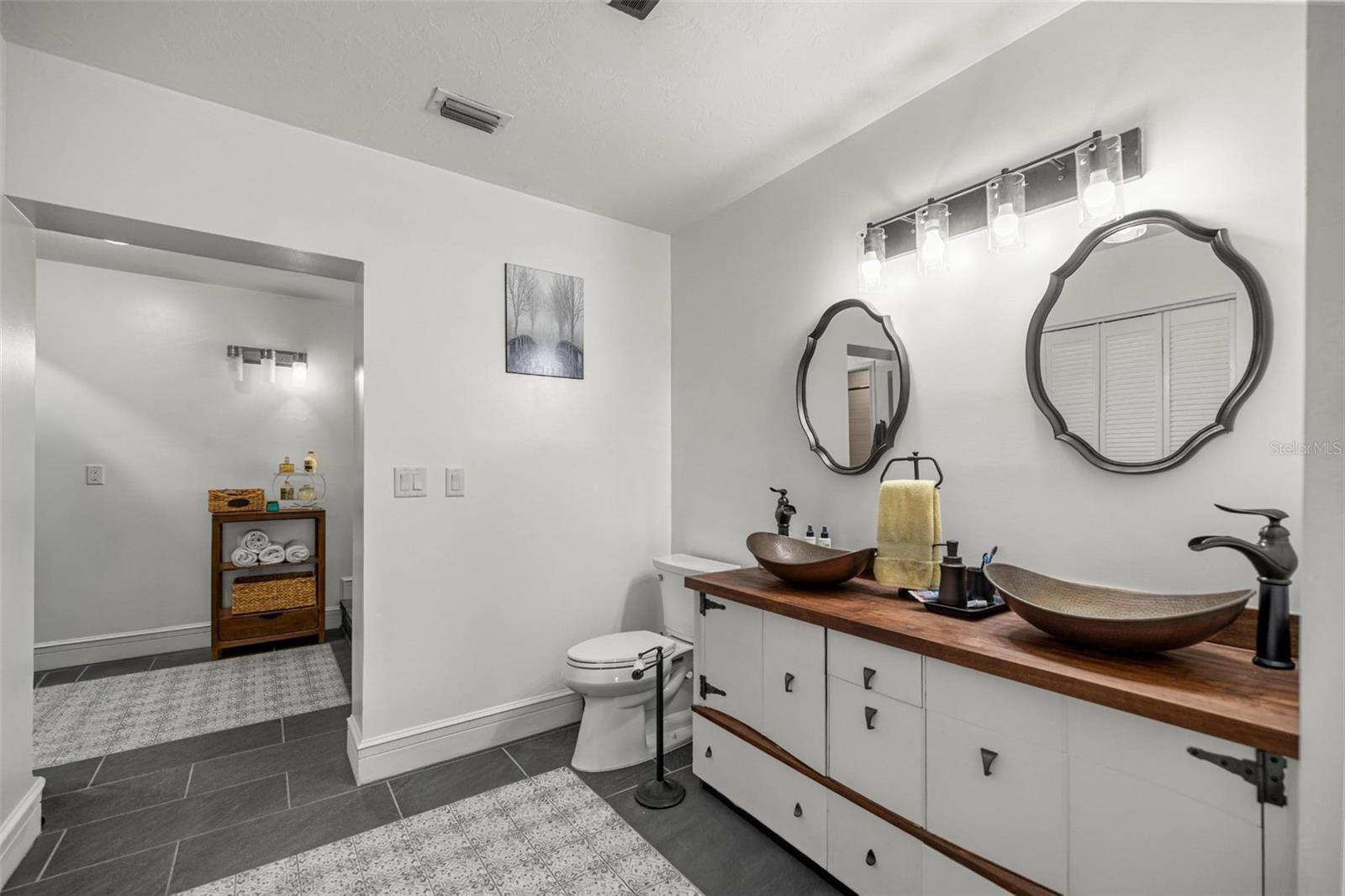 Image 21 of 58 For 1738 5th Street