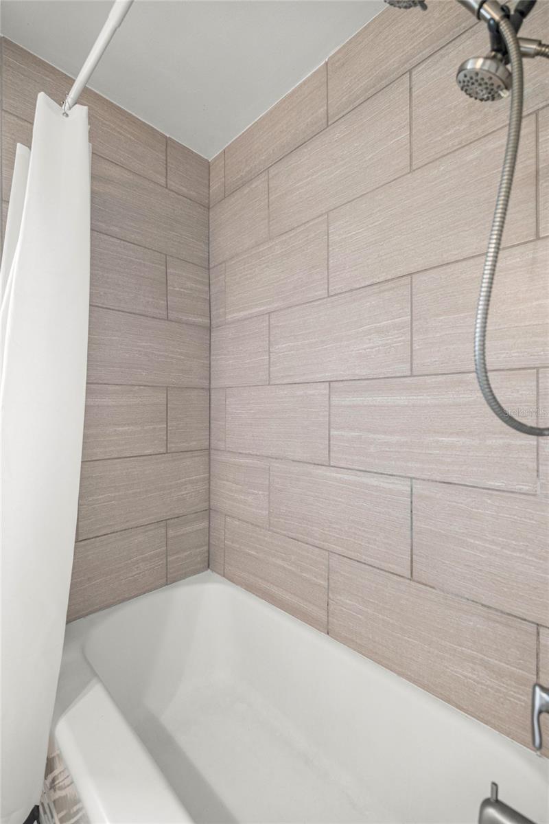 Image 28 of 58 For 1738 5th Street