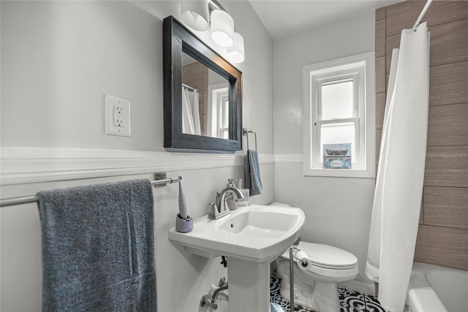 Image 35 of 58 For 1738 5th Street