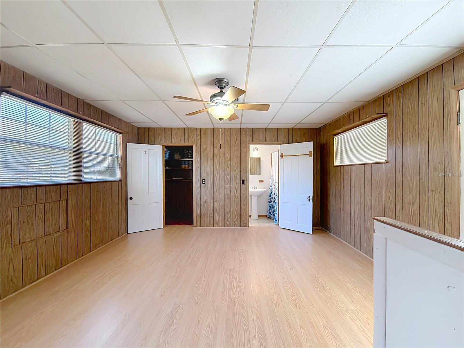 Image 13 of 56 For 113 Rosemary Avenue