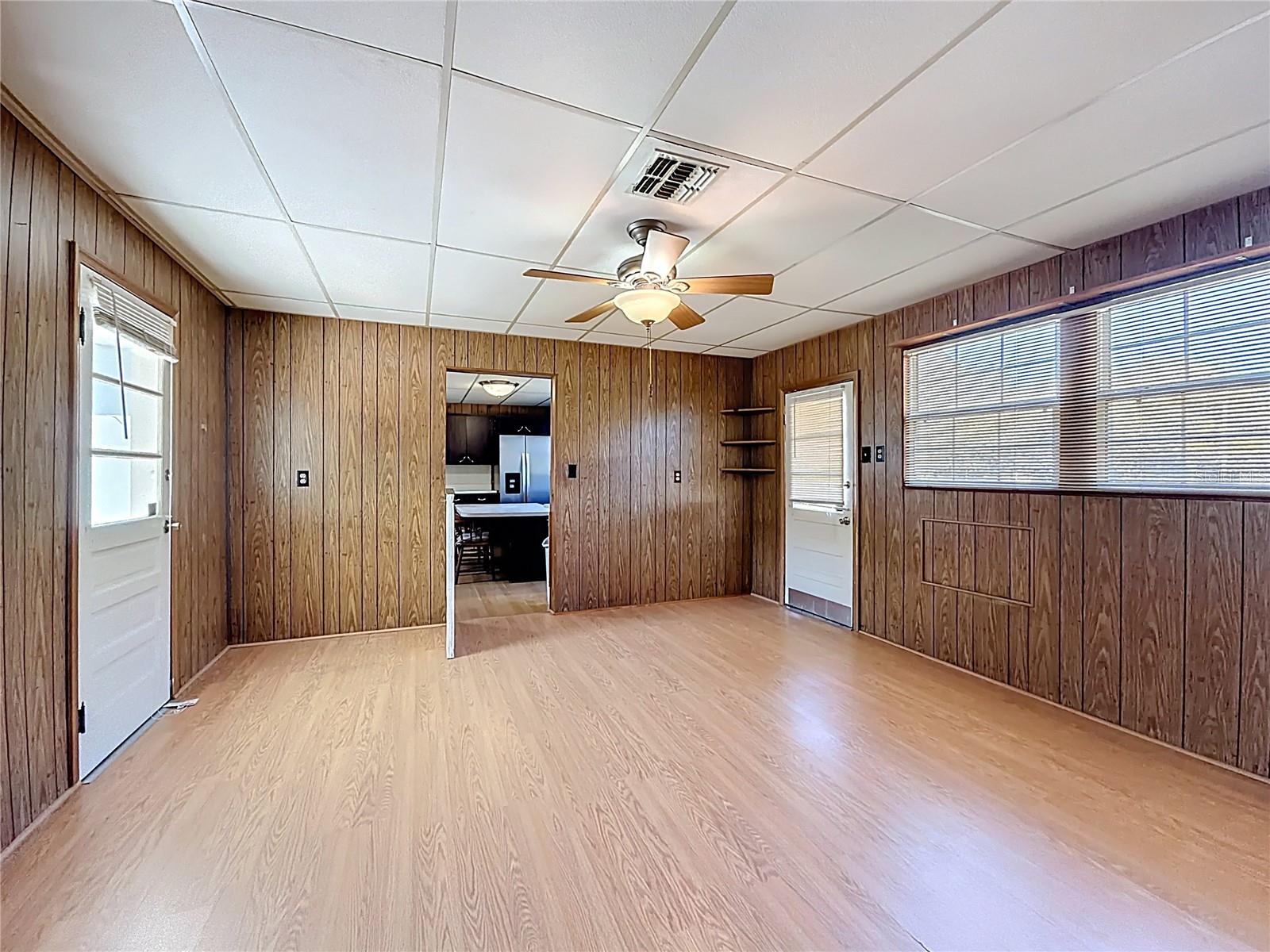 Image 14 of 56 For 113 Rosemary Avenue