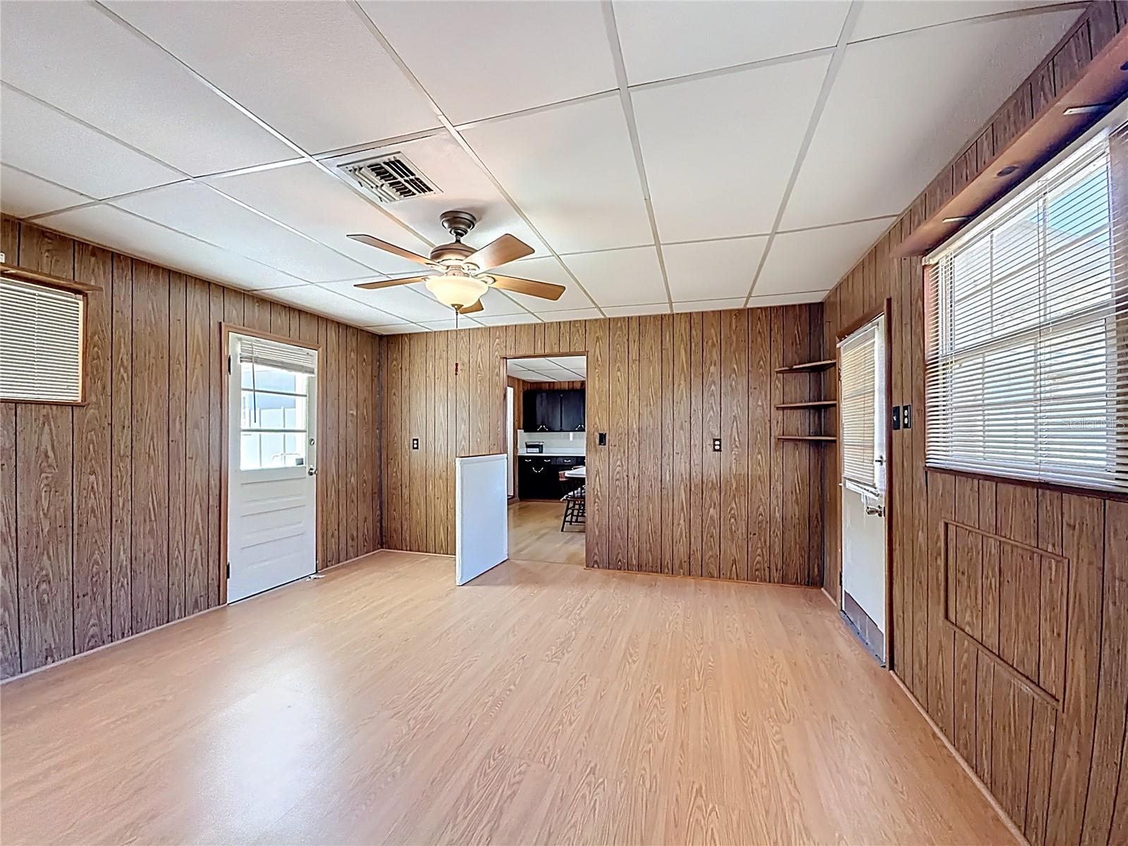 Image 15 of 56 For 113 Rosemary Avenue