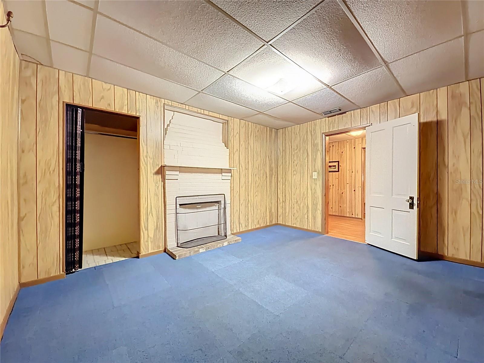 Image 19 of 56 For 113 Rosemary Avenue