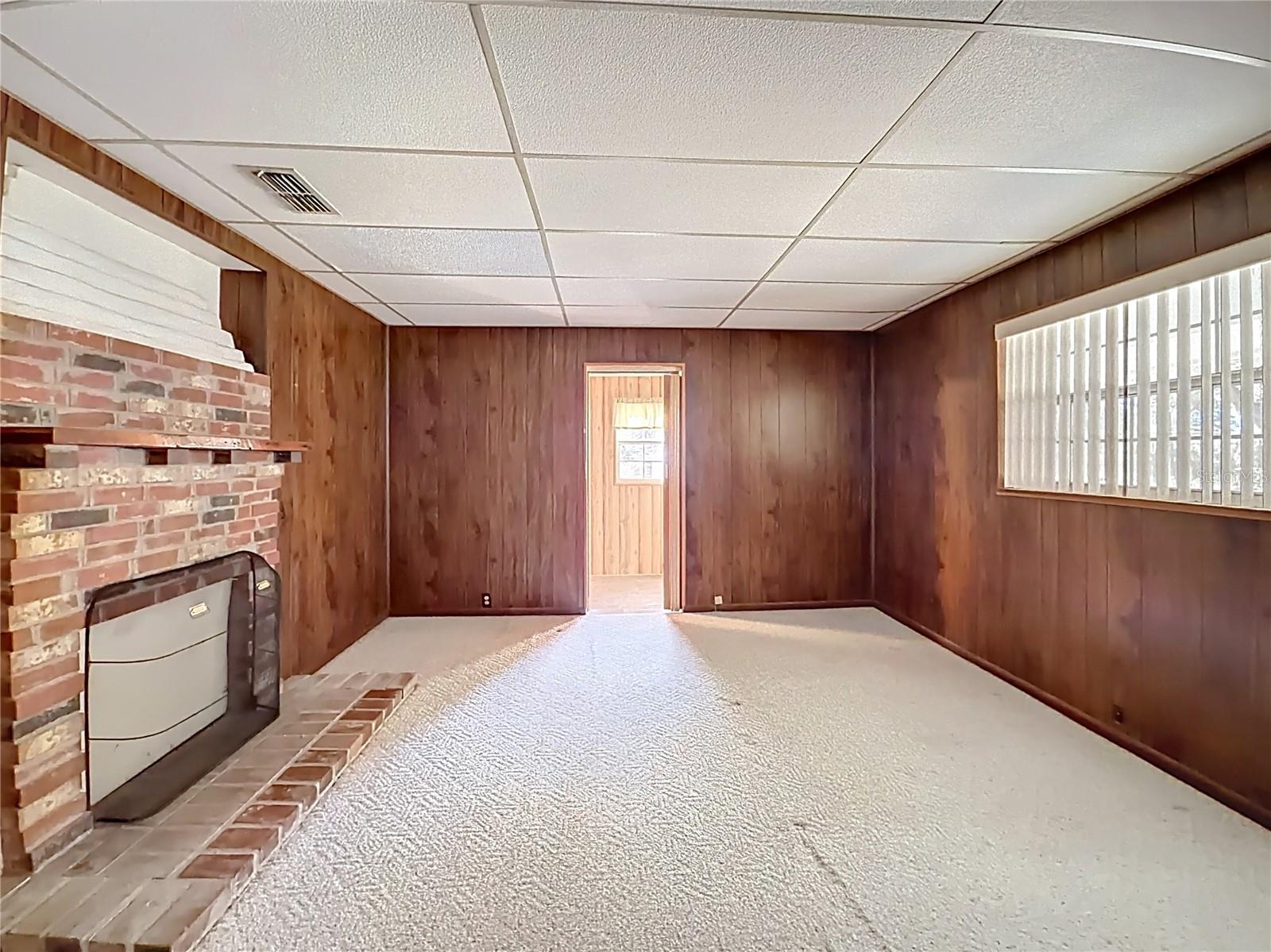 Image 20 of 56 For 113 Rosemary Avenue