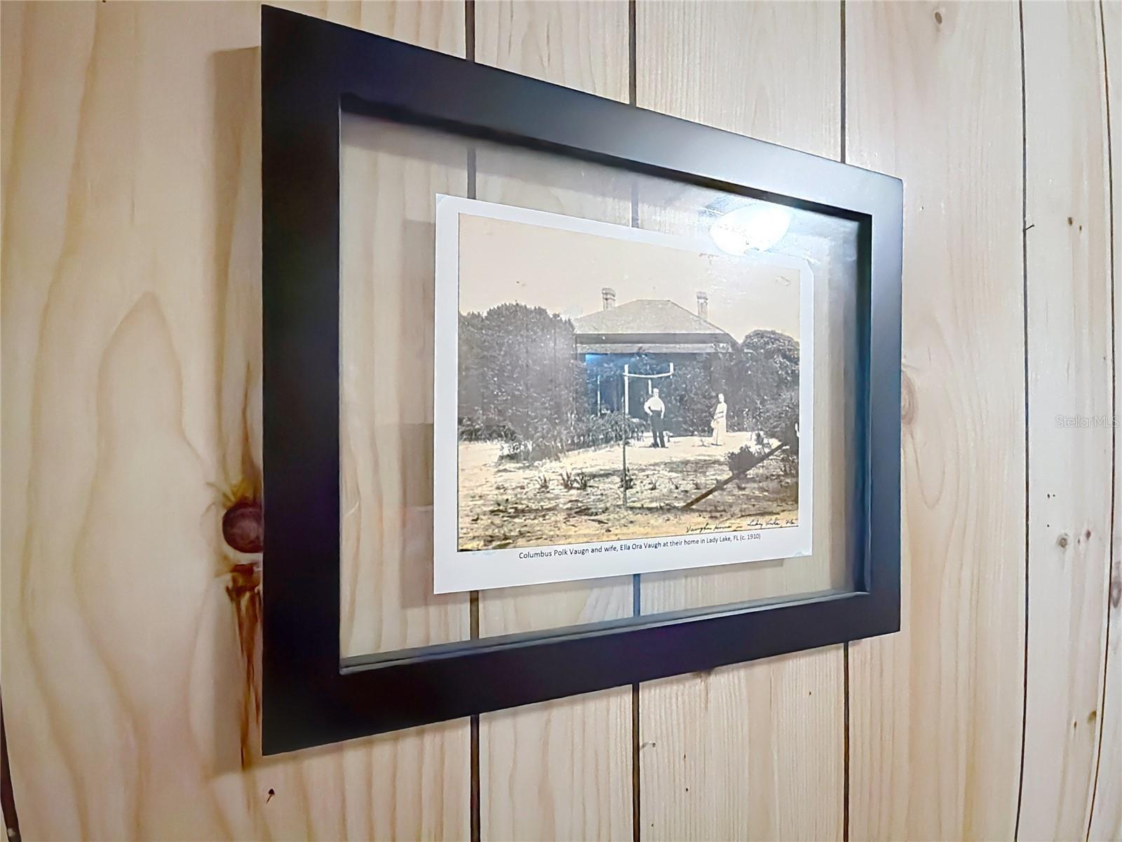 Image 23 of 56 For 113 Rosemary Avenue