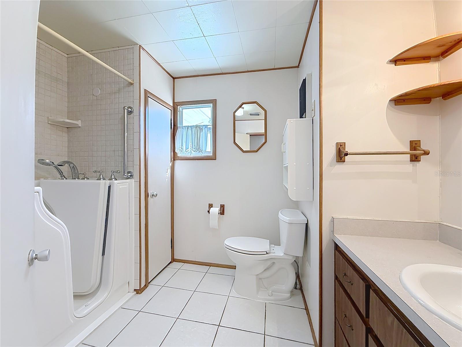 Image 31 of 56 For 113 Rosemary Avenue