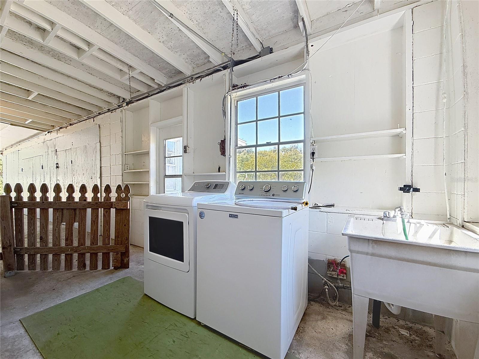 Image 34 of 56 For 113 Rosemary Avenue